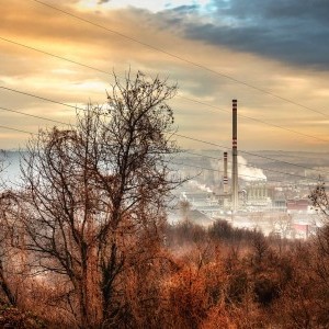 Miskolci ipartelep napfelkeltében - streetphoto